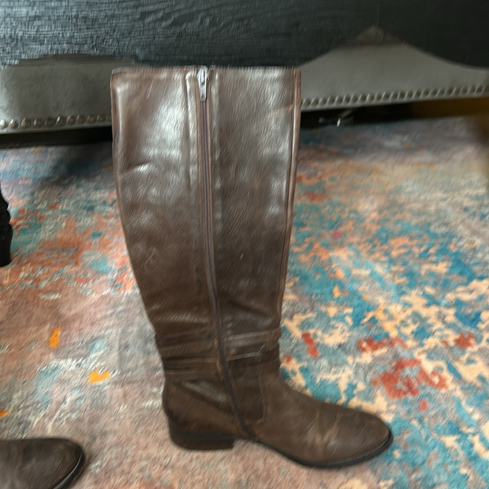 Arturo Chiang Distressed Brown Leather Riding Boots - Picture 3 of 9